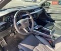 Серый Ауди Q8 e-tron, объемом двигателя 0 л и пробегом 35 тыс. км за 69900 $, фото 18 на Automoto.ua