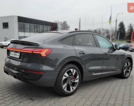 Сірий Ауді Q8 e-tron, об'ємом двигуна 0 л та пробігом 34 тис. км за 65000 $, фото 4 на Automoto.ua