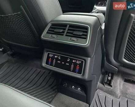 Сірий Ауді Q8 e-tron, об'ємом двигуна 0 л та пробігом 31 тис. км за 42300 $, фото 23 на Automoto.ua