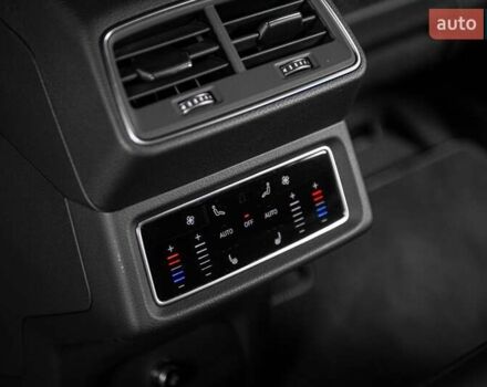 Сірий Ауді Q8 e-tron, об'ємом двигуна 0 л та пробігом 21 тис. км за 56900 $, фото 12 на Automoto.ua