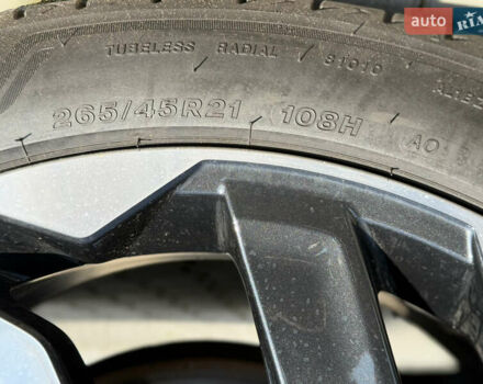 Сірий Ауді Q8 e-tron, об'ємом двигуна 0 л та пробігом 40 тис. км за 57900 $, фото 18 на Automoto.ua