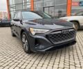 Сірий Ауді Q8 e-tron, об'ємом двигуна 0 л та пробігом 31 тис. км за 42300 $, фото 1 на Automoto.ua