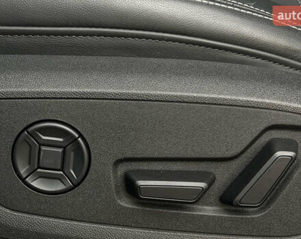 Серый Ауди Q8 e-tron, объемом двигателя 0 л и пробегом 1 тыс. км за 54900 $, фото 17 на Automoto.ua