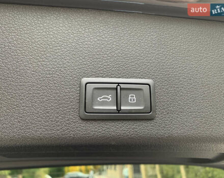 Серый Ауди Q8 e-tron, объемом двигателя 0 л и пробегом 1 тыс. км за 59800 $, фото 27 на Automoto.ua