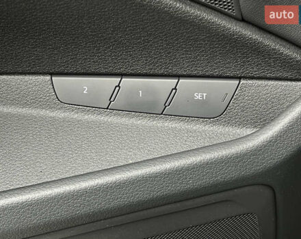 Серый Ауди Q8 e-tron, объемом двигателя 0 л и пробегом 20 тыс. км за 53900 $, фото 19 на Automoto.ua