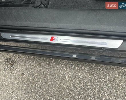 Серый Ауди Q8 e-tron, объемом двигателя 0 л и пробегом 21 тыс. км за 56500 $, фото 29 на Automoto.ua