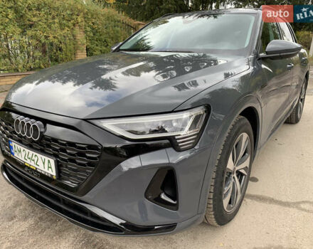 Сірий Ауді Q8 e-tron, об'ємом двигуна 0 л та пробігом 1 тис. км за 65500 $, фото 6 на Automoto.ua