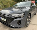 Сірий Ауді Q8 e-tron, об'ємом двигуна 0 л та пробігом 1 тис. км за 65500 $, фото 6 на Automoto.ua