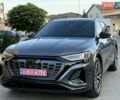 Серый Ауди Q8 e-tron, объемом двигателя 0 л и пробегом 15 тыс. км за 56500 $, фото 19 на Automoto.ua