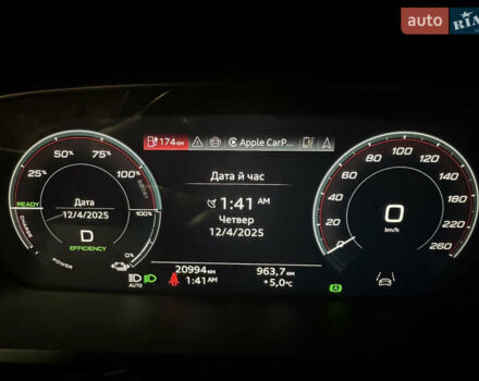 Серый Ауди Q8 e-tron, объемом двигателя 0 л и пробегом 21 тыс. км за 56500 $, фото 43 на Automoto.ua