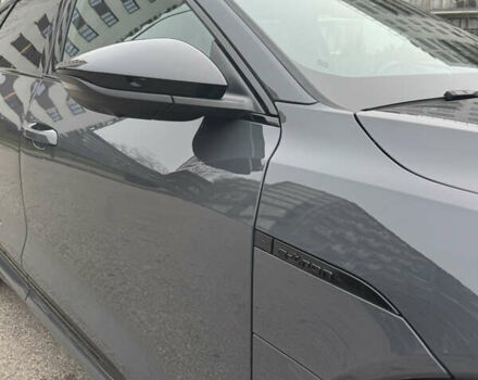 Серый Ауди Q8 e-tron, объемом двигателя 0 л и пробегом 21 тыс. км за 56500 $, фото 26 на Automoto.ua