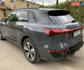 Сірий Ауді Q8 e-tron, об'ємом двигуна 0 л та пробігом 1 тис. км за 65500 $, фото 4 на Automoto.ua