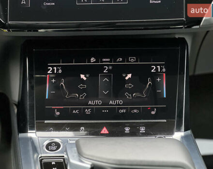 Серый Ауди Q8 e-tron, объемом двигателя 0 л и пробегом 20 тыс. км за 53900 $, фото 14 на Automoto.ua