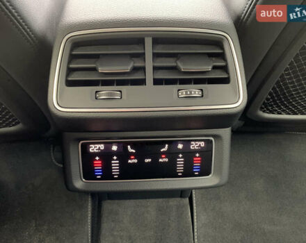 Серый Ауди Q8 e-tron, объемом двигателя 0 л и пробегом 1 тыс. км за 59800 $, фото 25 на Automoto.ua