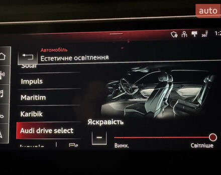 Серый Ауди Q8 e-tron, объемом двигателя 0 л и пробегом 21 тыс. км за 56500 $, фото 38 на Automoto.ua