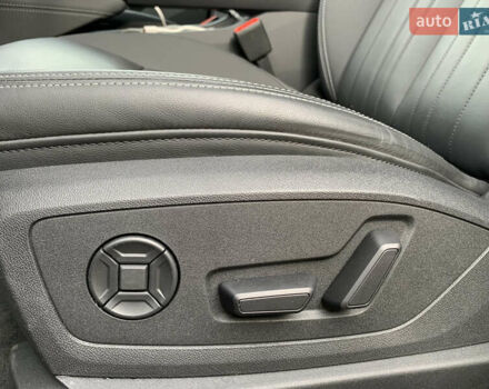 Сірий Ауді Q8 e-tron, об'ємом двигуна 0 л та пробігом 1 тис. км за 65500 $, фото 14 на Automoto.ua