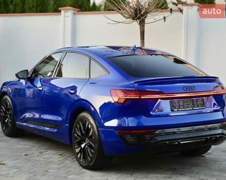 Синий Ауди Q8 e-tron, объемом двигателя 0 л и пробегом 39 тыс. км за 69999 $, фото 18 на Automoto.ua