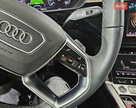 Синий Ауди Q8 e-tron, объемом двигателя 0 л и пробегом 5 тыс. км за 48500 $, фото 43 на Automoto.ua