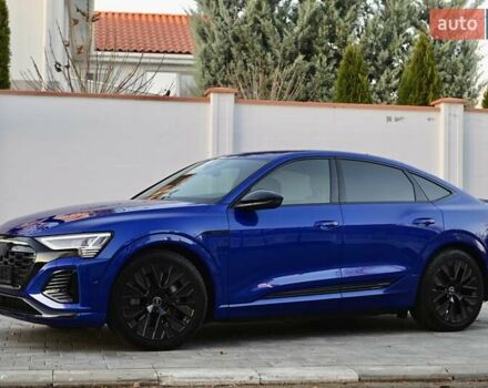 Синий Ауди Q8 e-tron, объемом двигателя 0 л и пробегом 39 тыс. км за 69999 $, фото 26 на Automoto.ua