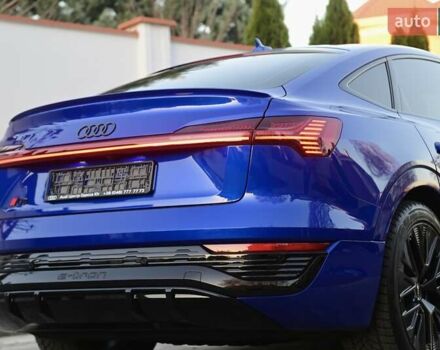 Синий Ауди Q8 e-tron, объемом двигателя 0 л и пробегом 39 тыс. км за 69999 $, фото 33 на Automoto.ua