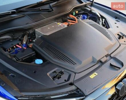 Синий Ауди Q8 e-tron, объемом двигателя 0 л и пробегом 39 тыс. км за 69999 $, фото 78 на Automoto.ua