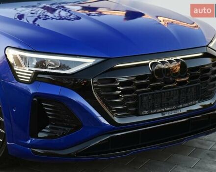 Синий Ауди Q8 e-tron, объемом двигателя 0 л и пробегом 39 тыс. км за 69999 $, фото 4 на Automoto.ua
