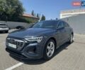 Синий Ауди Q8 e-tron, объемом двигателя 0 л и пробегом 64 тыс. км за 48000 $, фото 1 на Automoto.ua