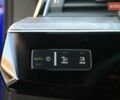 Синий Ауди Q8 e-tron, объемом двигателя 0 л и пробегом 39 тыс. км за 69999 $, фото 40 на Automoto.ua