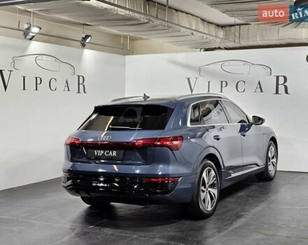 Синий Ауди Q8 e-tron, объемом двигателя 0 л и пробегом 5 тыс. км за 48500 $, фото 9 на Automoto.ua