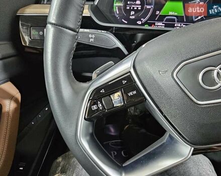 Синий Ауди Q8 e-tron, объемом двигателя 0 л и пробегом 5 тыс. км за 48500 $, фото 42 на Automoto.ua