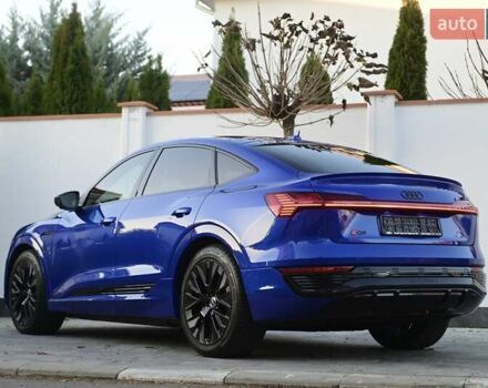 Синий Ауди Q8 e-tron, объемом двигателя 0 л и пробегом 39 тыс. км за 69999 $, фото 12 на Automoto.ua