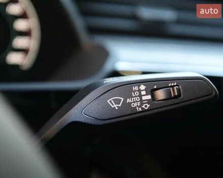 Синий Ауди Q8 e-tron, объемом двигателя 0 л и пробегом 39 тыс. км за 69999 $, фото 44 на Automoto.ua