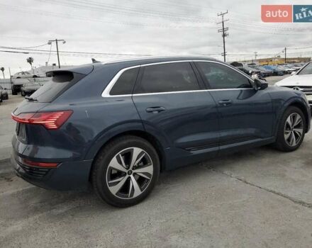 Ауди Q8 e-tron 2024 в Львове на Automoto.ua Синий Ауди Q8 e-tron, объемом двигателя 0 л и пробегом 2 тыс. км за 18000 $, фото 3 на Automoto.ua