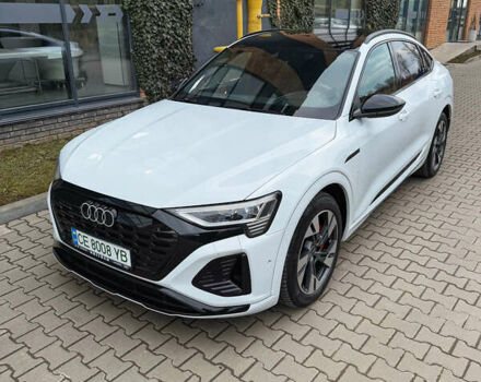 Белый Ауди Q8 Sportback e-tron, объемом двигателя 0 л и пробегом 61 тыс. км за 61000 $, фото 1 на Automoto.ua