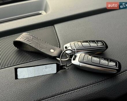 Білий Ауді Q8 Sportback e-tron, об'ємом двигуна 0 л та пробігом 45 тис. км за 57900 $, фото 33 на Automoto.ua