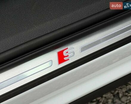 Білий Ауді Q8 Sportback e-tron, об'ємом двигуна 0 л та пробігом 45 тис. км за 57900 $, фото 19 на Automoto.ua