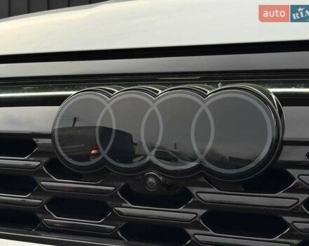 Білий Ауді Q8 Sportback e-tron, об'ємом двигуна 0 л та пробігом 45 тис. км за 57900 $, фото 4 на Automoto.ua