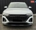 Білий Ауді Q8 Sportback e-tron, об'ємом двигуна 0 л та пробігом 45 тис. км за 57900 $, фото 2 на Automoto.ua