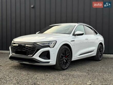 Білий Ауді Q8 Sportback e-tron, об'ємом двигуна 0 л та пробігом 45 тис. км за 57900 $, фото 1 на Automoto.ua