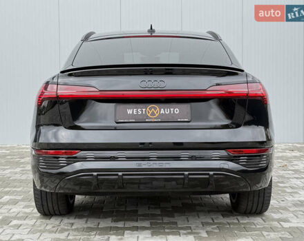 Черный Ауди Q8 Sportback e-tron, объемом двигателя 0 л и пробегом 28 тыс. км за 64999 $, фото 4 на Automoto.ua