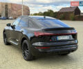 Чорний Ауді Q8 Sportback e-tron, об'ємом двигуна 0 л та пробігом 42 тис. км за 49800 $, фото 6 на Automoto.ua