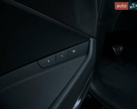 Черный Ауди Q8 Sportback e-tron, объемом двигателя 0 л и пробегом 28 тыс. км за 64999 $, фото 16 на Automoto.ua