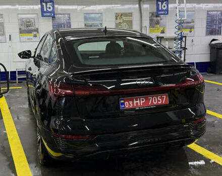 Черный Ауди Q8 Sportback e-tron, объемом двигателя 0 л и пробегом 24 тыс. км за 69800 $, фото 8 на Automoto.ua