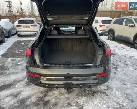 Черный Ауди Q8 Sportback e-tron, объемом двигателя 0 л и пробегом 12 тыс. км за 49100 $, фото 34 на Automoto.ua