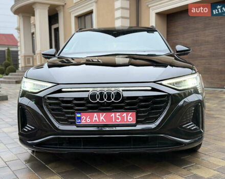 Чорний Ауді Q8 Sportback e-tron, об'ємом двигуна 0 л та пробігом 62 тис. км за 58000 $, фото 42 на Automoto.ua
