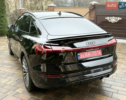 Чорний Ауді Q8 Sportback e-tron, об'ємом двигуна 0 л та пробігом 62 тис. км за 58000 $, фото 20 на Automoto.ua