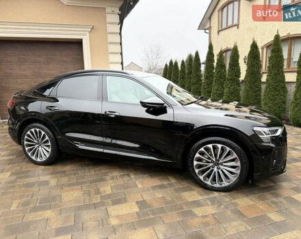Чорний Ауді Q8 Sportback e-tron, об'ємом двигуна 0 л та пробігом 62 тис. км за 58000 $, фото 8 на Automoto.ua
