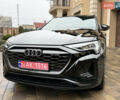 Чорний Ауді Q8 Sportback e-tron, об'ємом двигуна 0 л та пробігом 62 тис. км за 58000 $, фото 2 на Automoto.ua