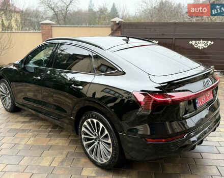 Чорний Ауді Q8 Sportback e-tron, об'ємом двигуна 0 л та пробігом 62 тис. км за 58000 $, фото 22 на Automoto.ua