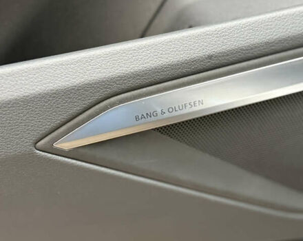 Чорний Ауді Q8 Sportback e-tron, об'ємом двигуна 0 л та пробігом 62 тис. км за 58000 $, фото 53 на Automoto.ua